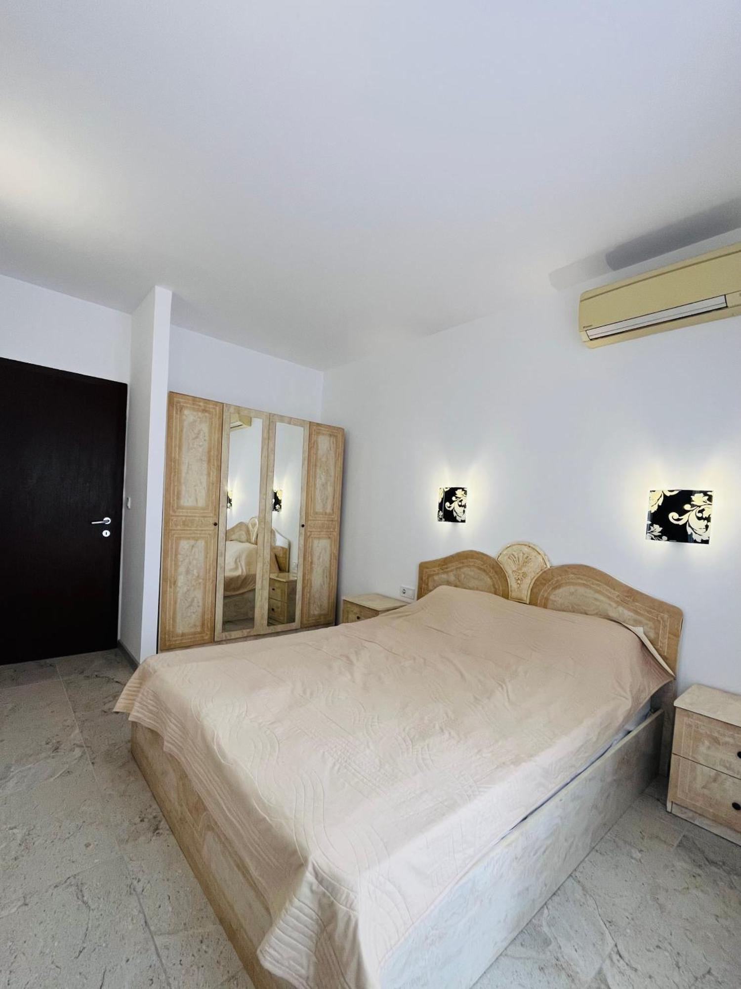 Sea View Rental Front Beach ゴールデンサンド エクステリア 写真