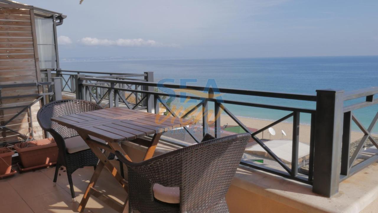 Sea View Rental Front Beach ゴールデンサンド エクステリア 写真
